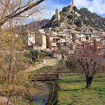 Village et tour du guet - Volonne par Charlottess - Volonne 04290 Alpes-de-Haute-Provence Provence France