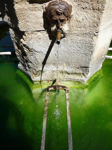 Fontaine de mormoiron by gab113