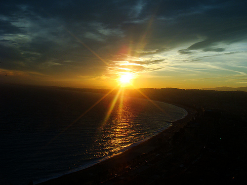 Vue sur la baie de Nice (sunset) by Bombonnk